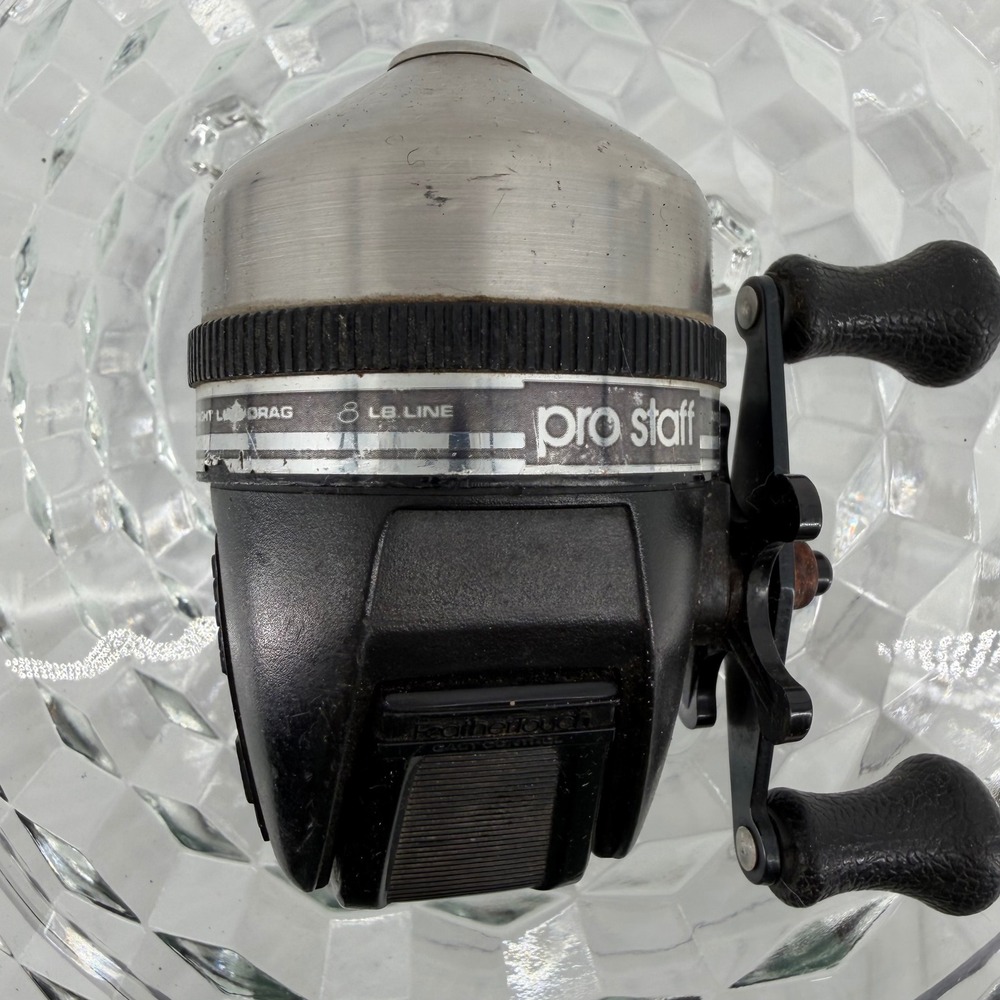 Zebco 2020 Pro Staff‎ Spincast Fishing Reel Feather Touch Cast Control